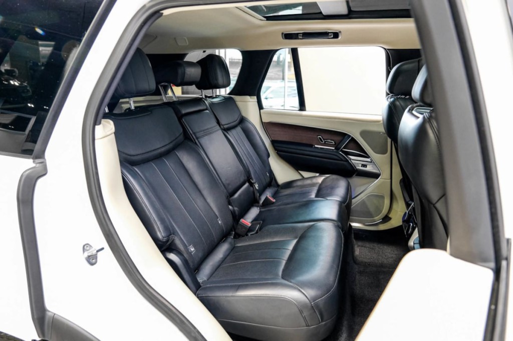 2023 Land Rover Range Rover Image 45