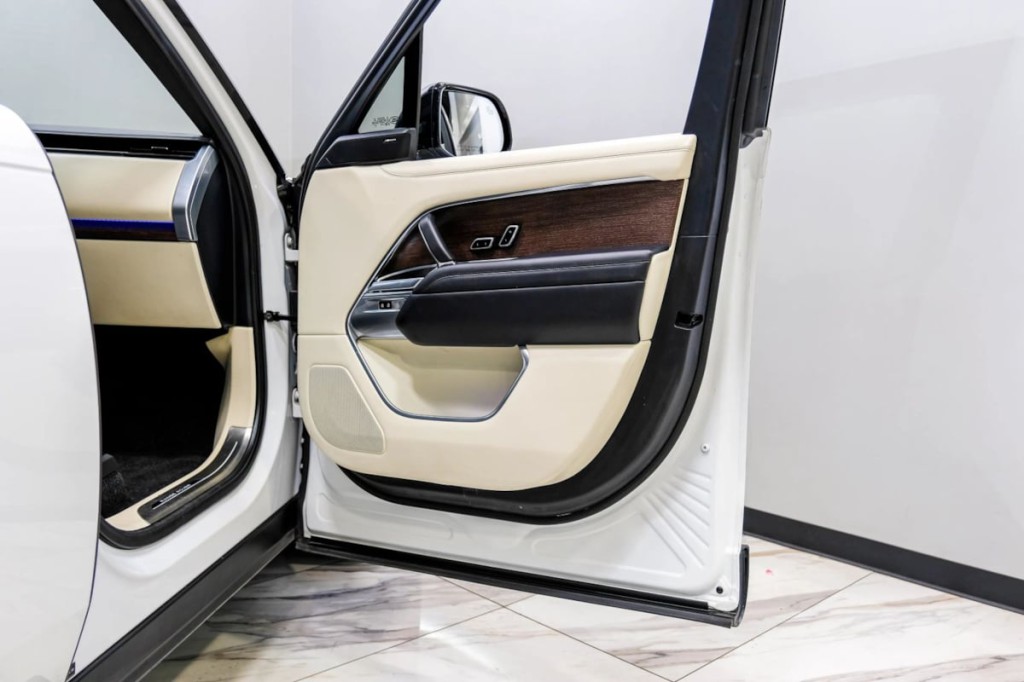 2023 Land Rover Range Rover Image 56