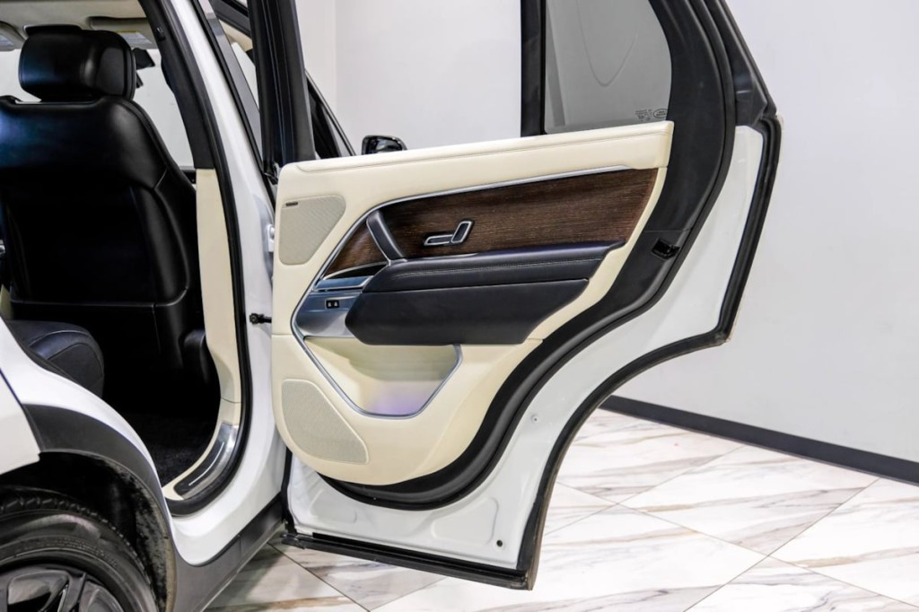 2023 Land Rover Range Rover Image 57