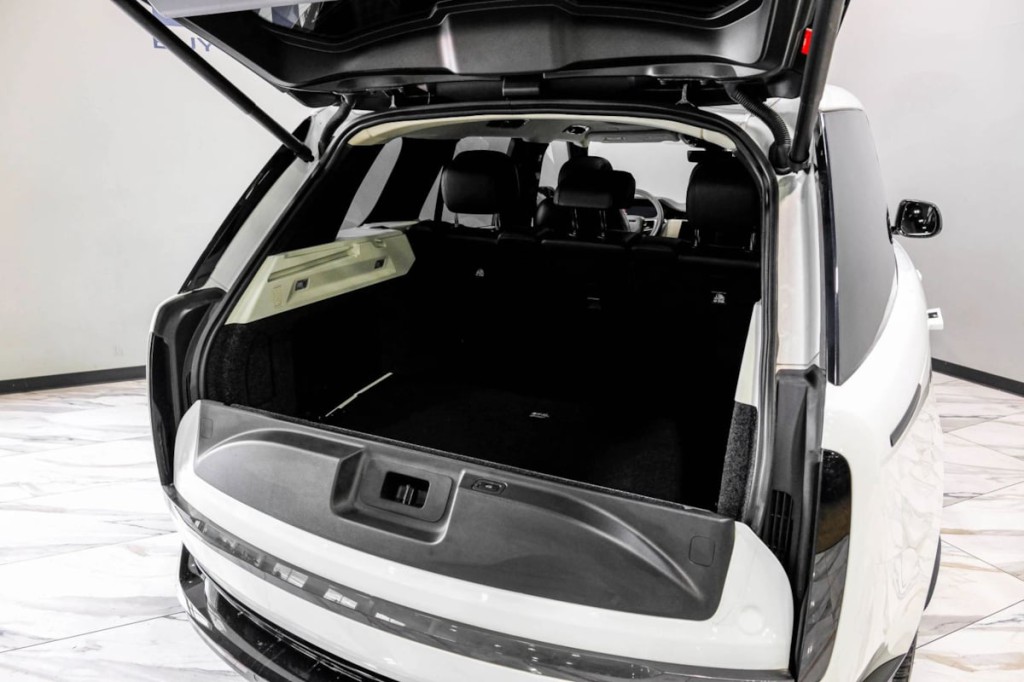 2023 Land Rover Range Rover Image 63