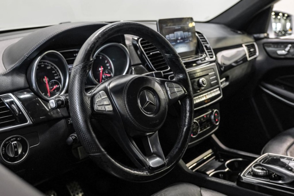 2017 Mercedes-Benz GLS-Class Image 23
