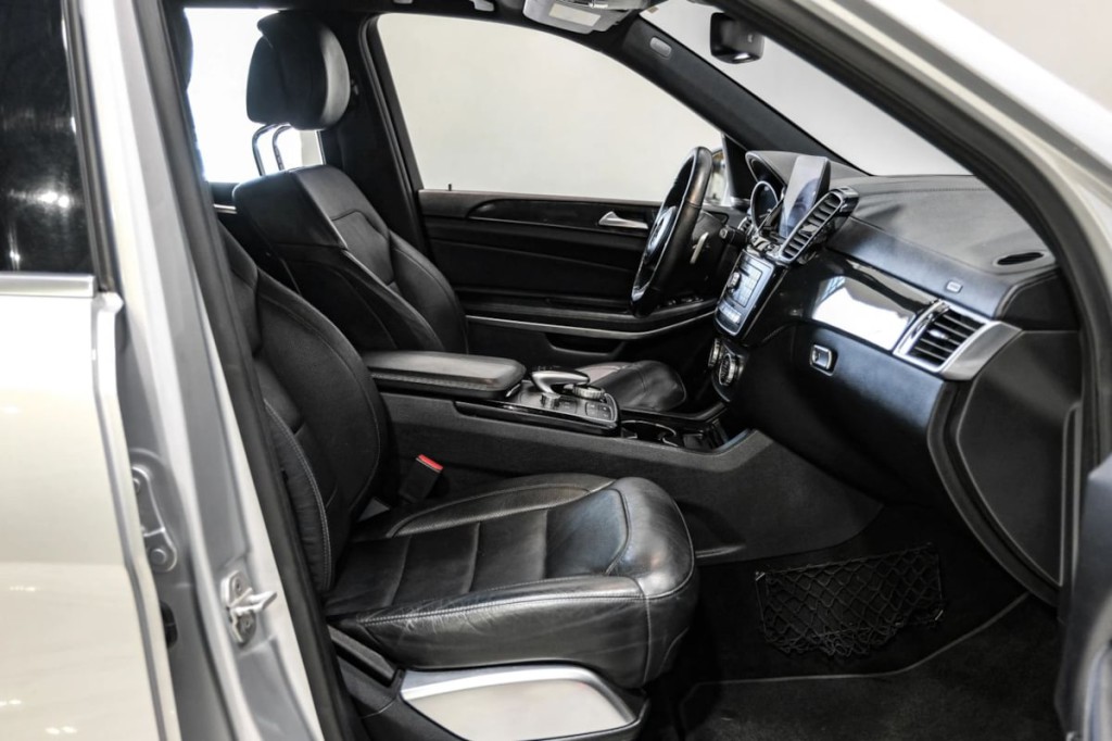2017 Mercedes-Benz GLS-Class Image 36