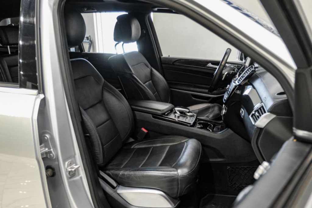 2017 Mercedes-Benz GLS-Class Image 37