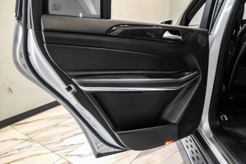 2017 Mercedes-Benz GLS-Class Image 47
