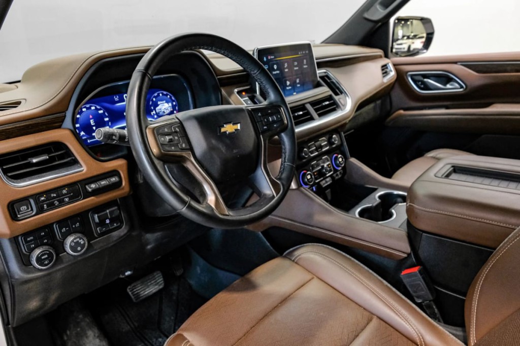 2024 Chevrolet Suburban Image 5
