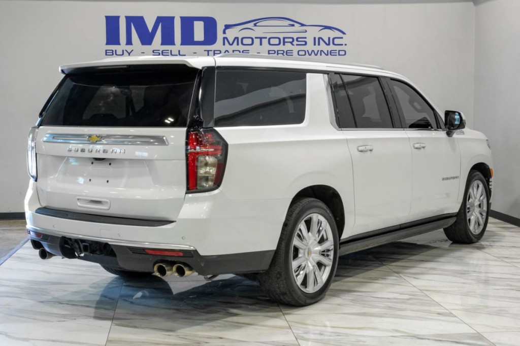 2024 Chevrolet Suburban Image 10