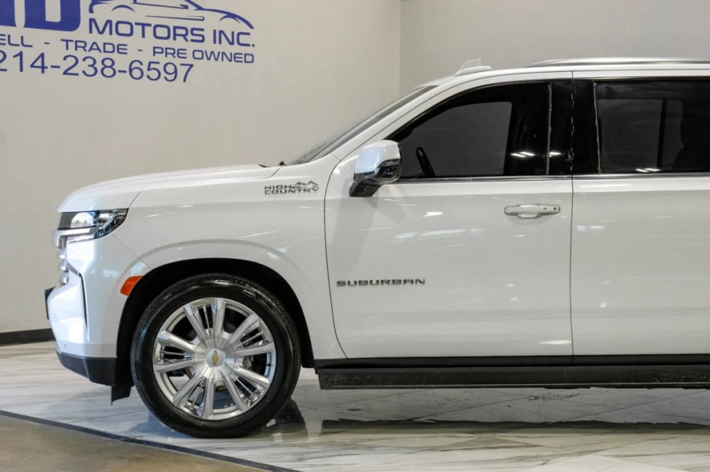 2024 Chevrolet Suburban Image 14