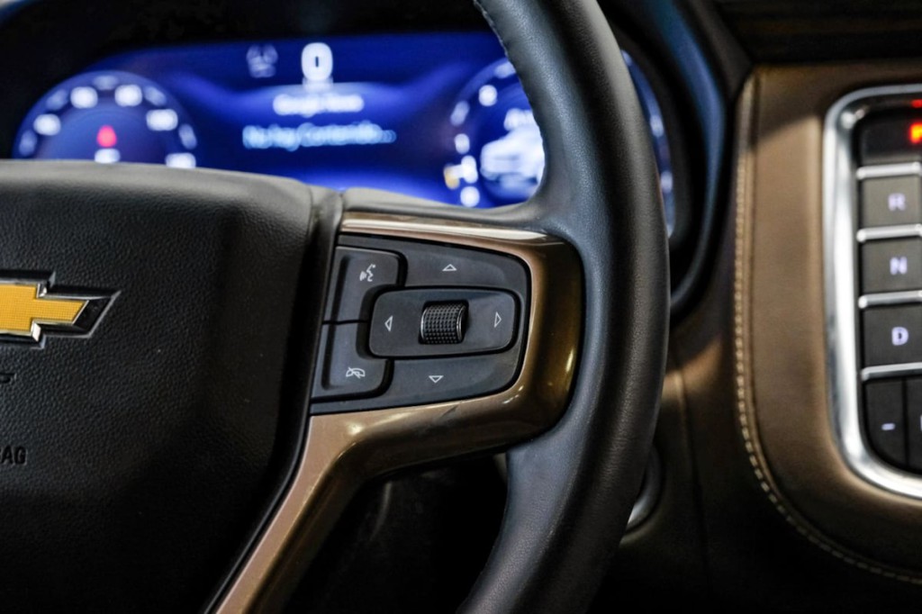 2024 Chevrolet Suburban Image 21