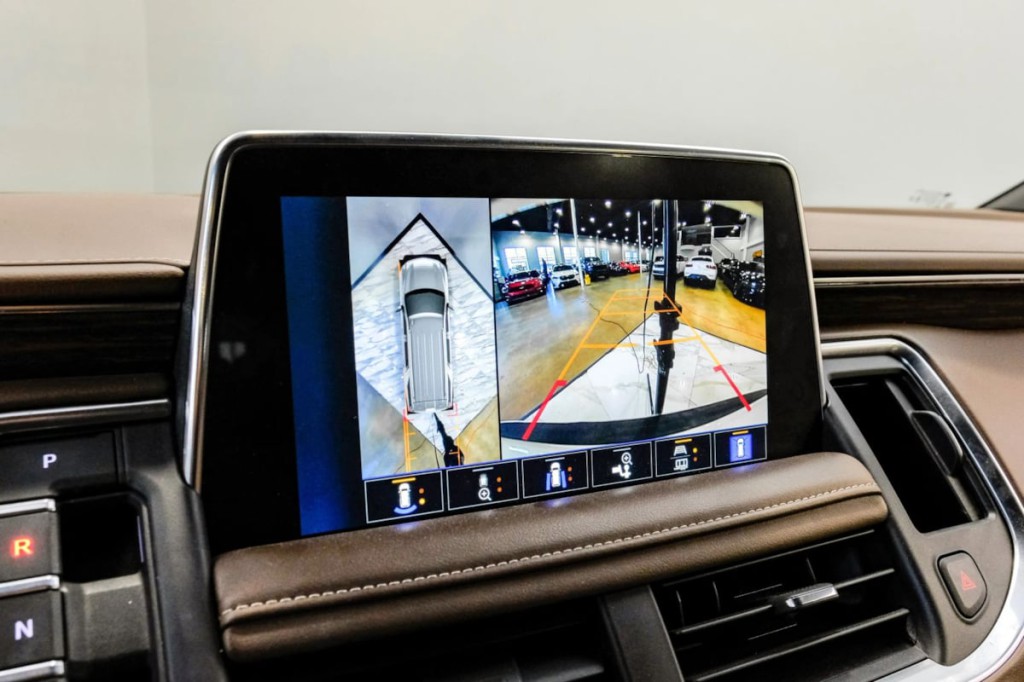 2024 Chevrolet Suburban Image 25