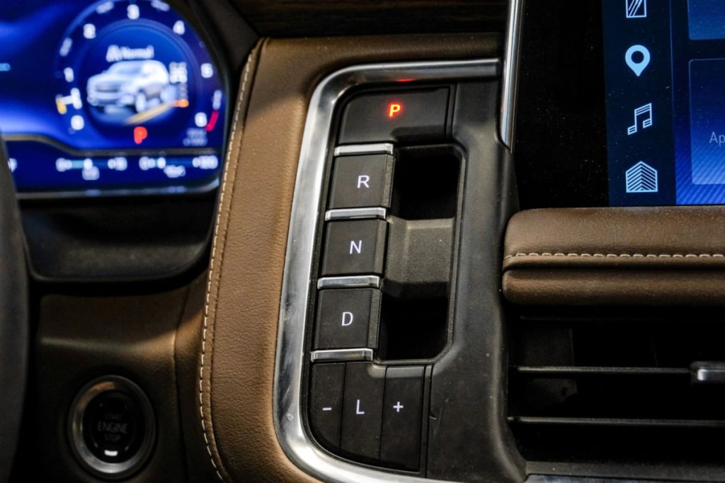 2024 Chevrolet Suburban Image 27