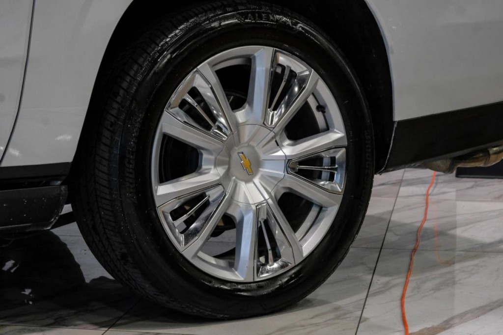 2024 Chevrolet Suburban Image 57
