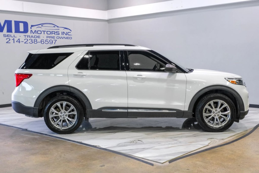 2020 Ford Explorer Image 11