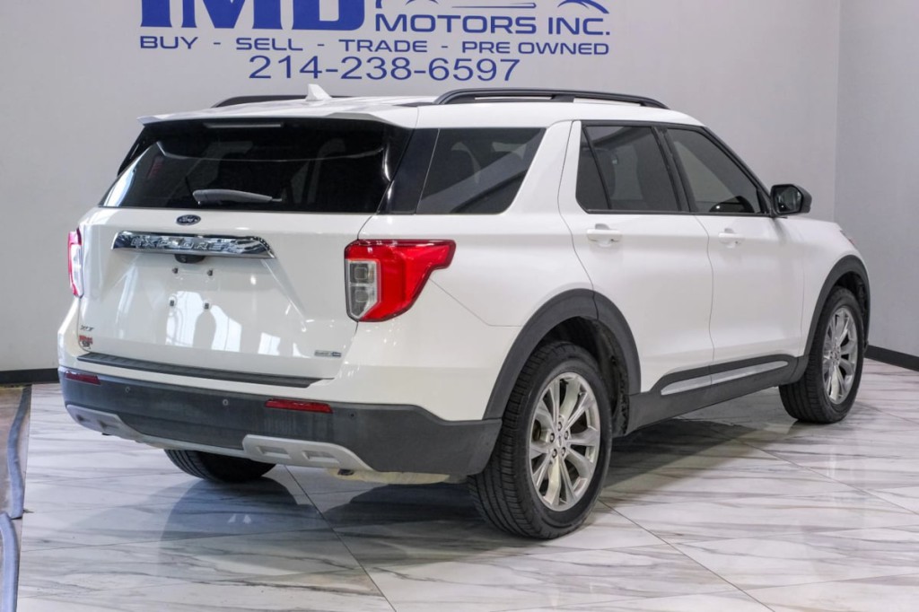 2020 Ford Explorer Image 12