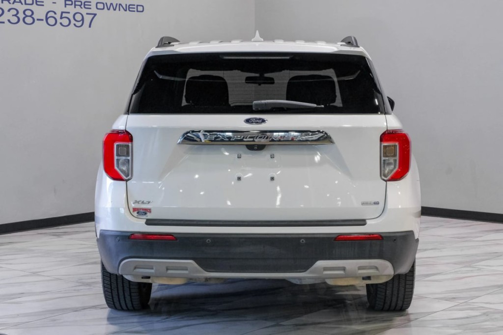 2020 Ford Explorer Image 13
