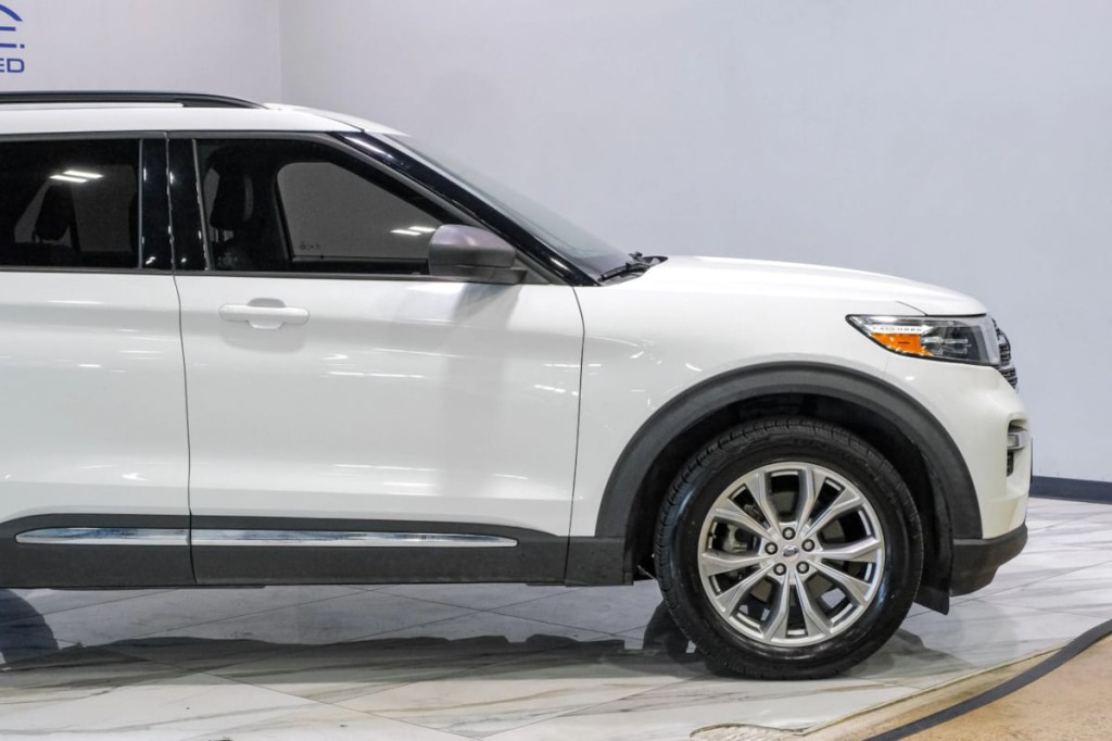 2020 Ford Explorer Image 17