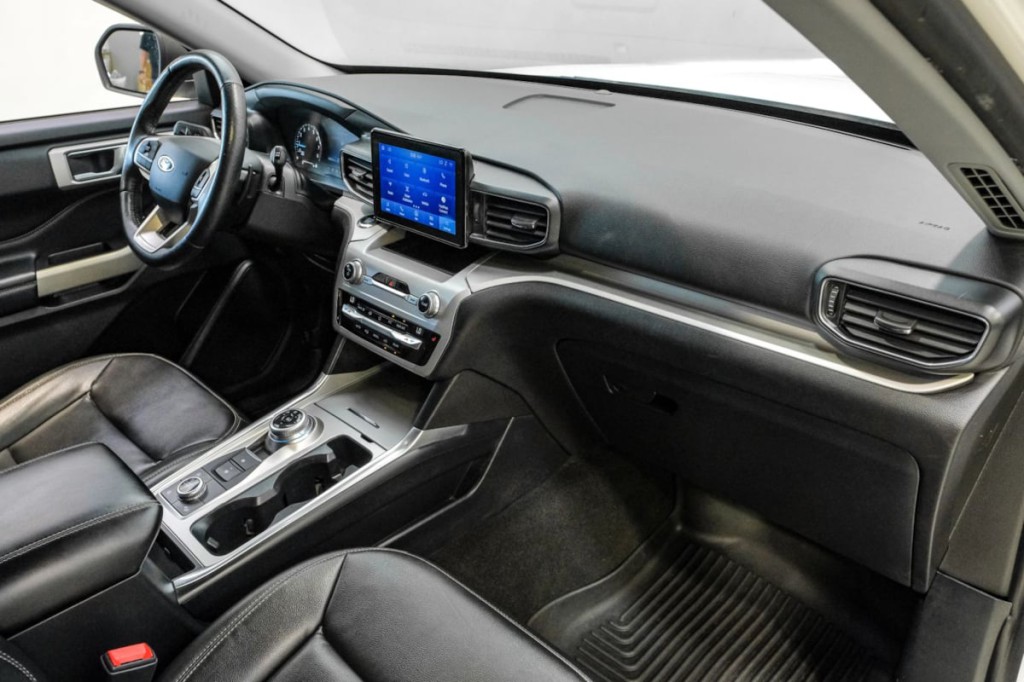 2020 Ford Explorer Image 18