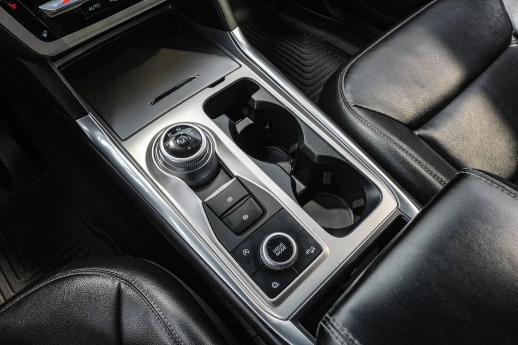 2020 Ford Explorer Image 29