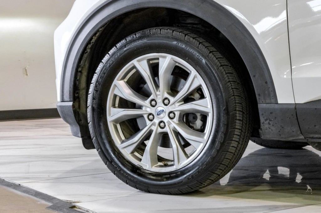 2020 Ford Explorer Image 63