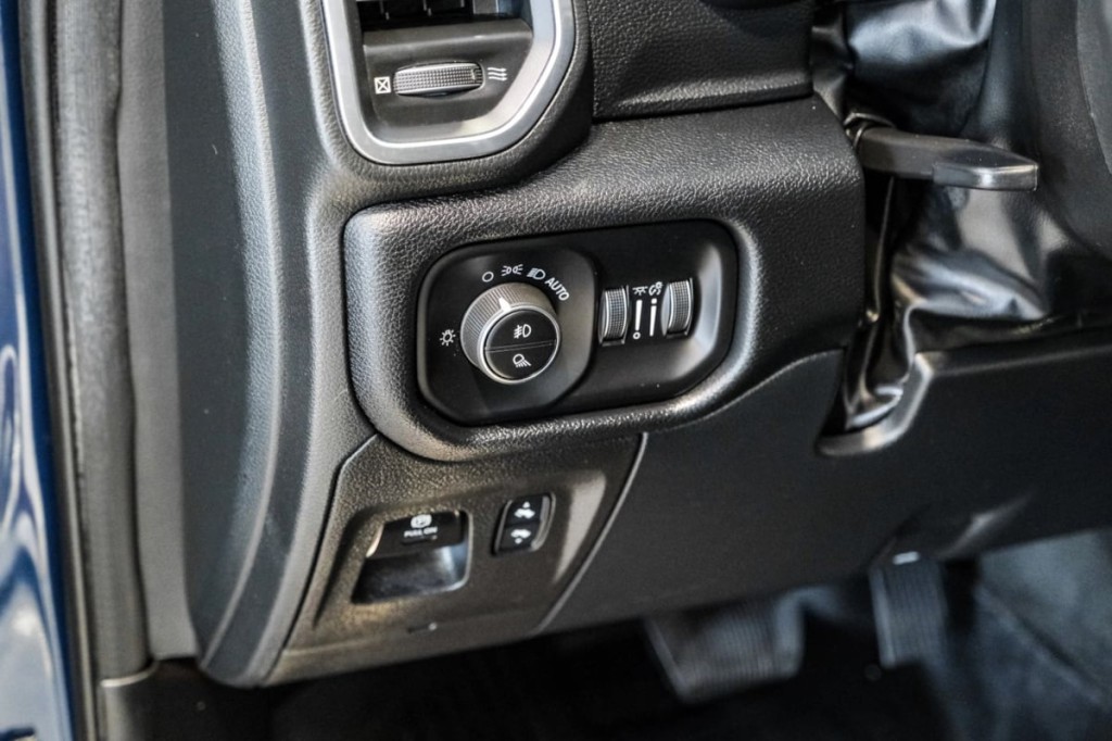 2022 RAM 1500 Image 32