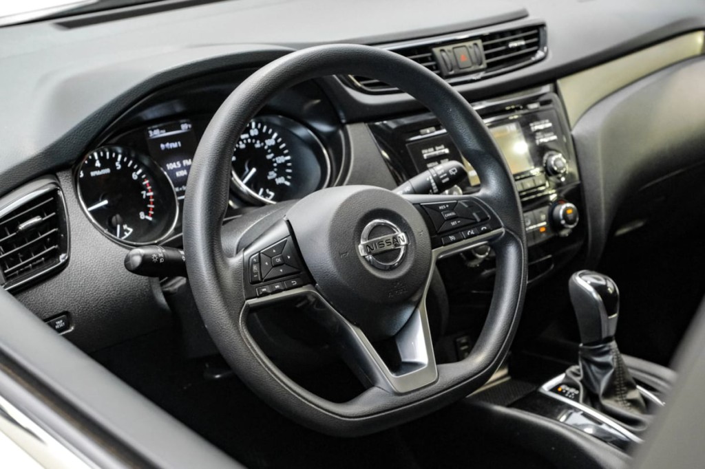 2018 Nissan Rogue Image 23