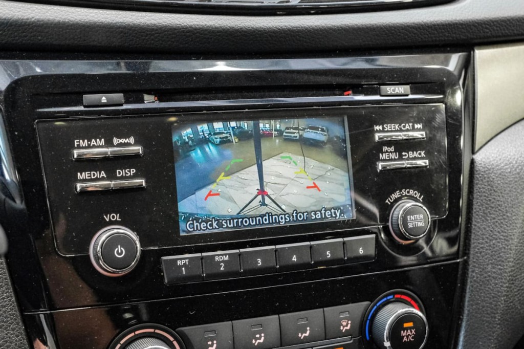 2018 Nissan Rogue Image 26