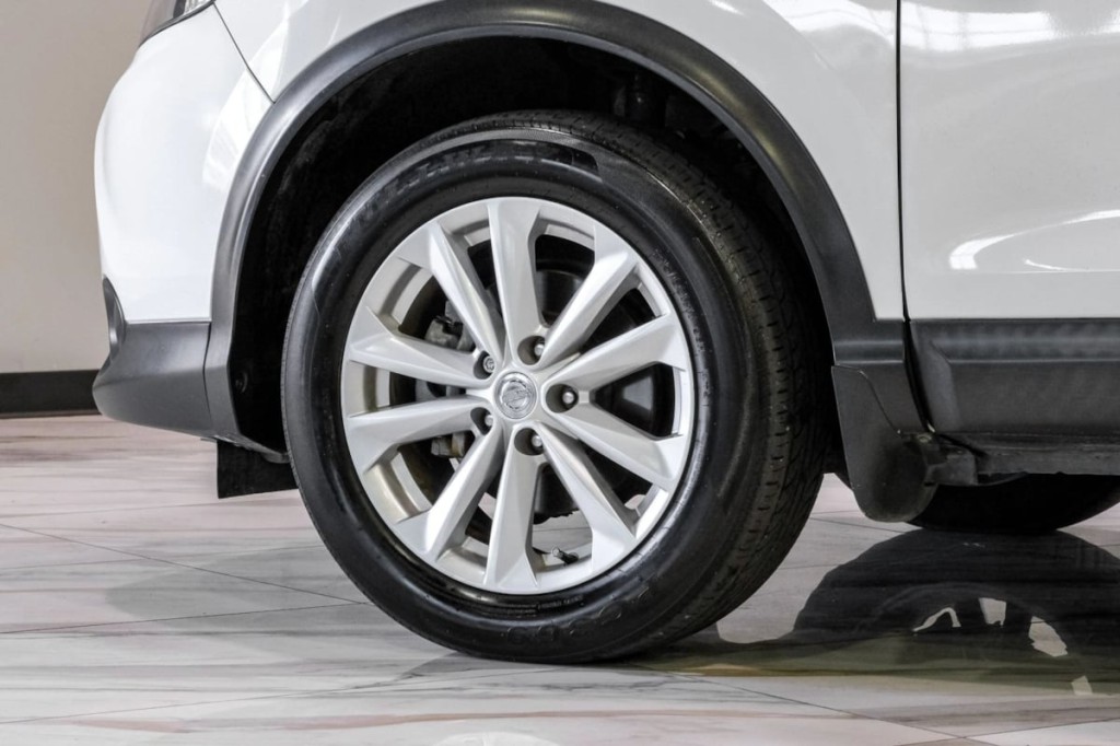 2018 Nissan Rogue Image 57