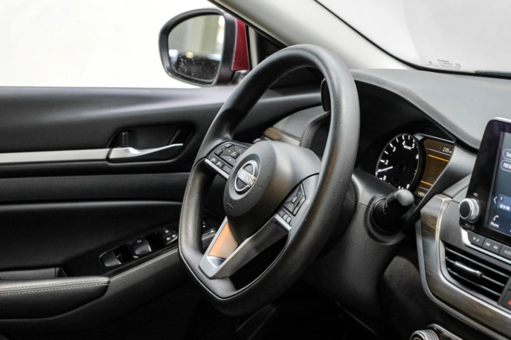 2023 Nissan Altima Image 21