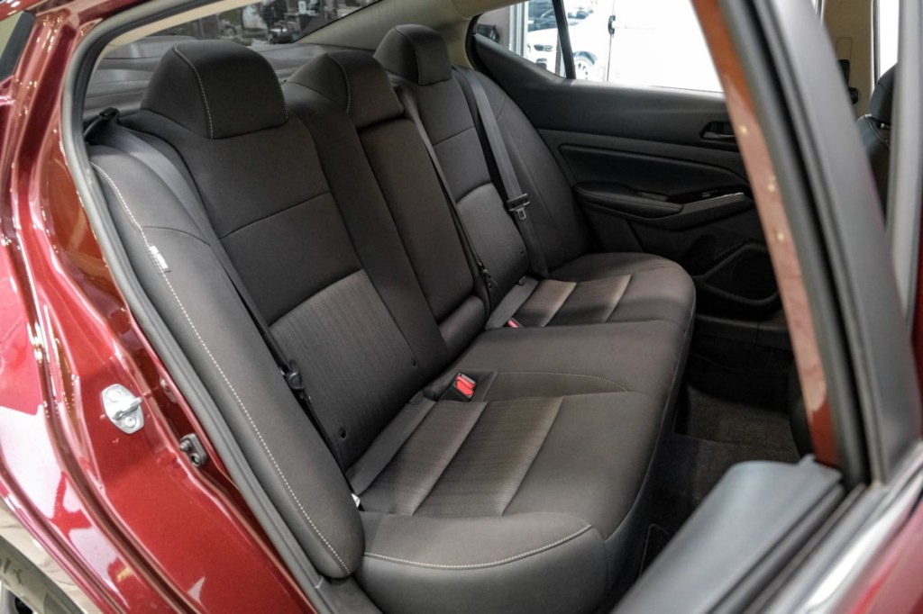 2023 Nissan Altima Image 43