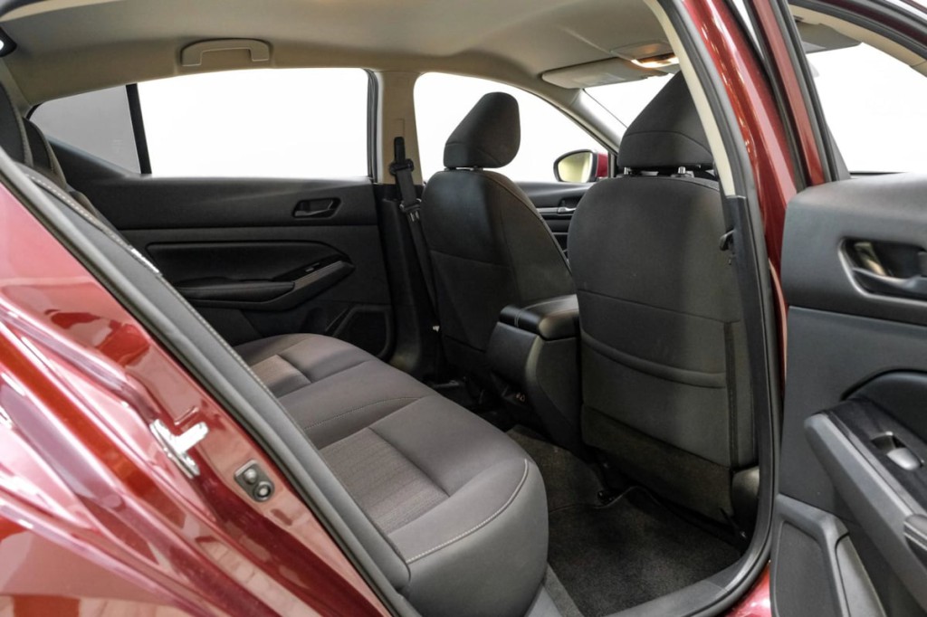 2023 Nissan Altima Image 44