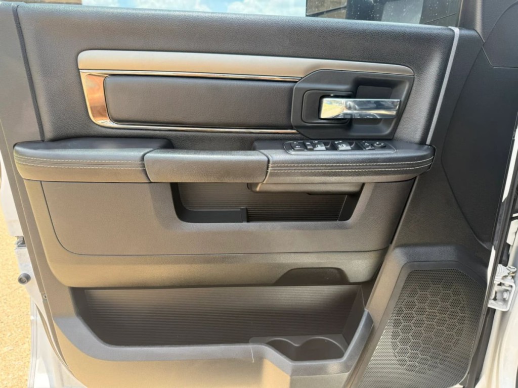 2018 RAM 1500 Image 9