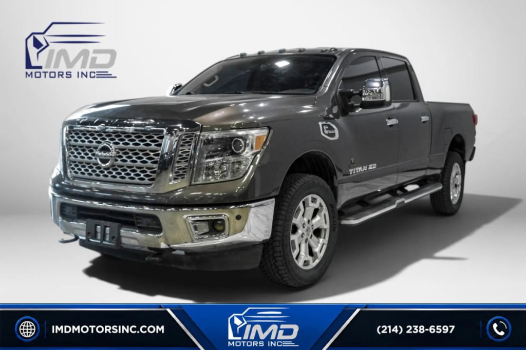 2016 Nissan Titan Image 1