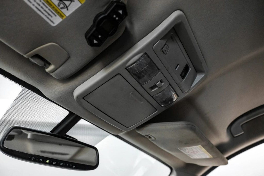 2016 Nissan Titan Image 27