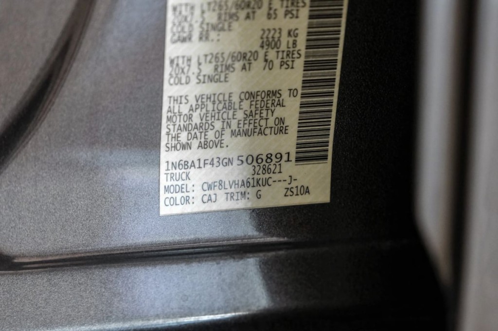 2016 Nissan Titan Image 54