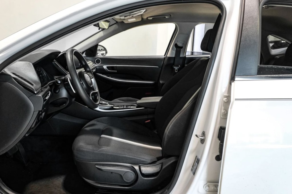 2023 Hyundai Sonata Image 5