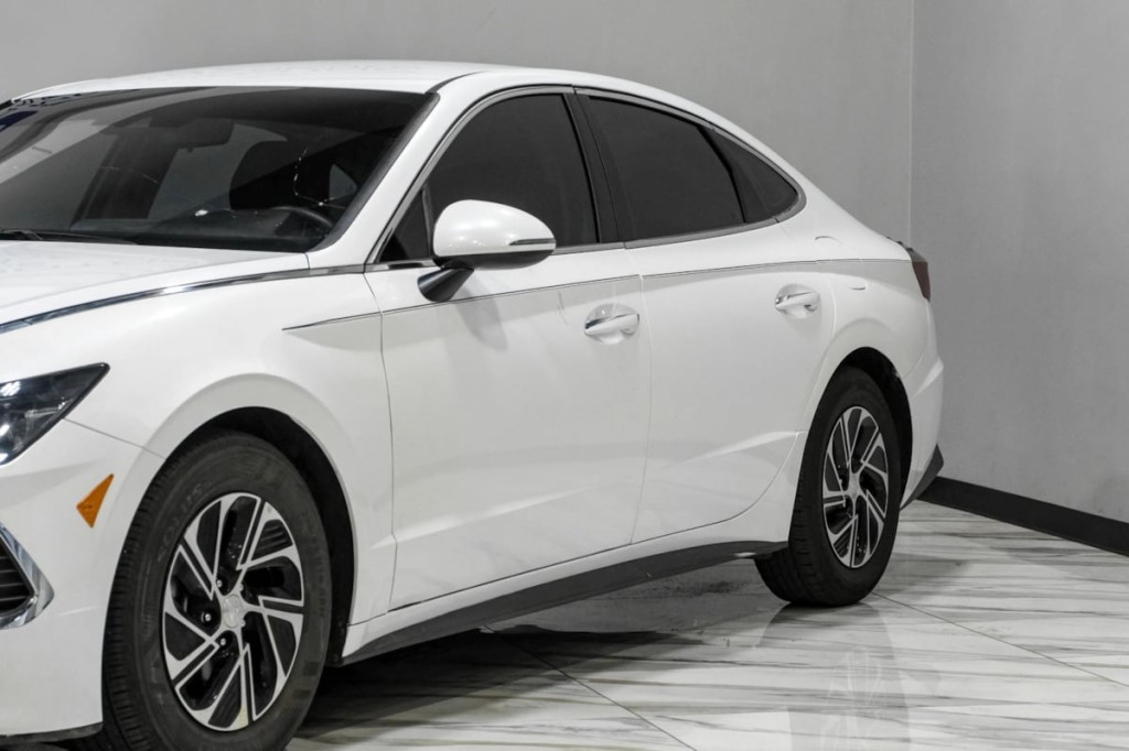 2023 Hyundai Sonata Image 7