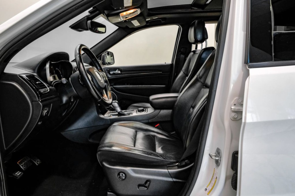 2020 Jeep Grand Cherokee Image 6