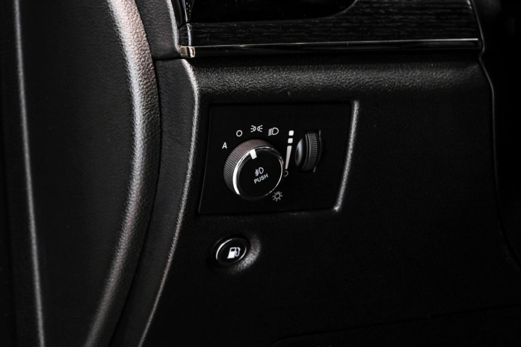 2020 Jeep Grand Cherokee Image 28