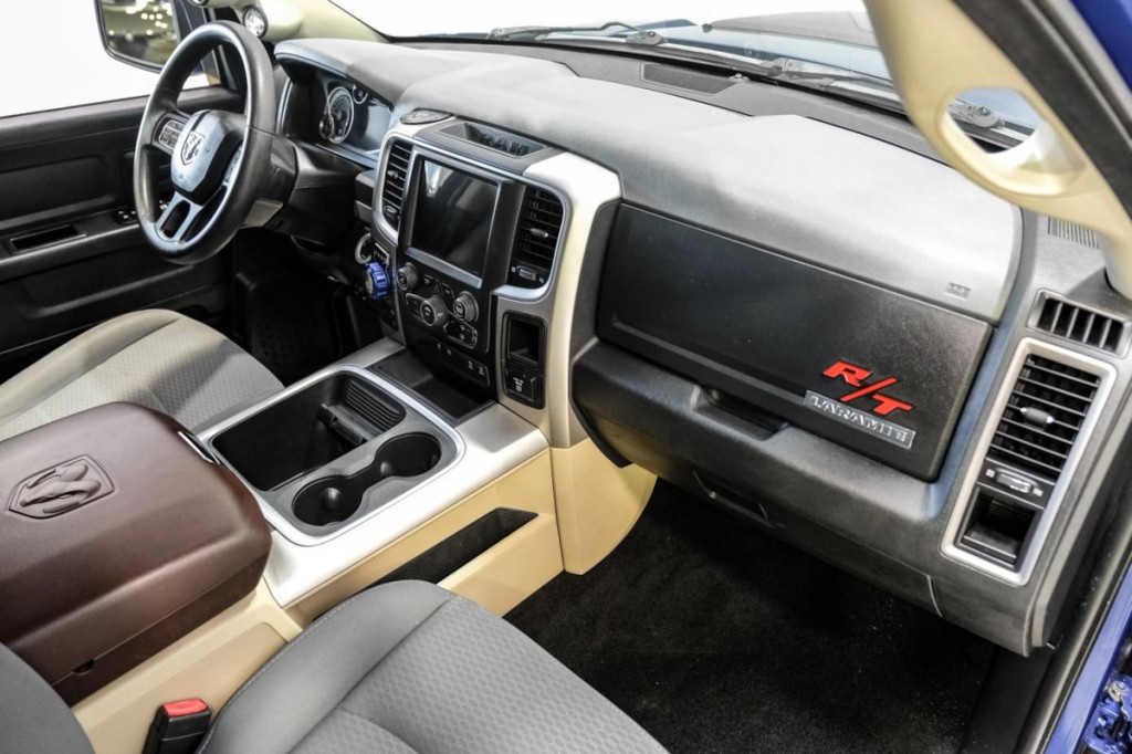 2015 RAM 1500 Image 18