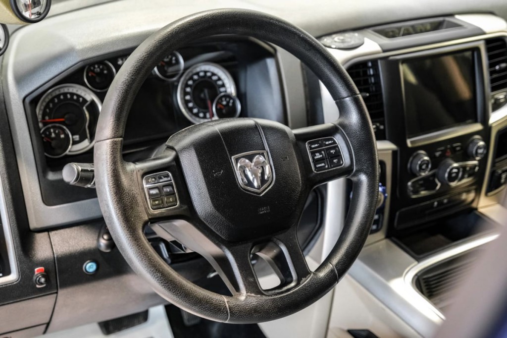 2015 RAM 1500 Image 21
