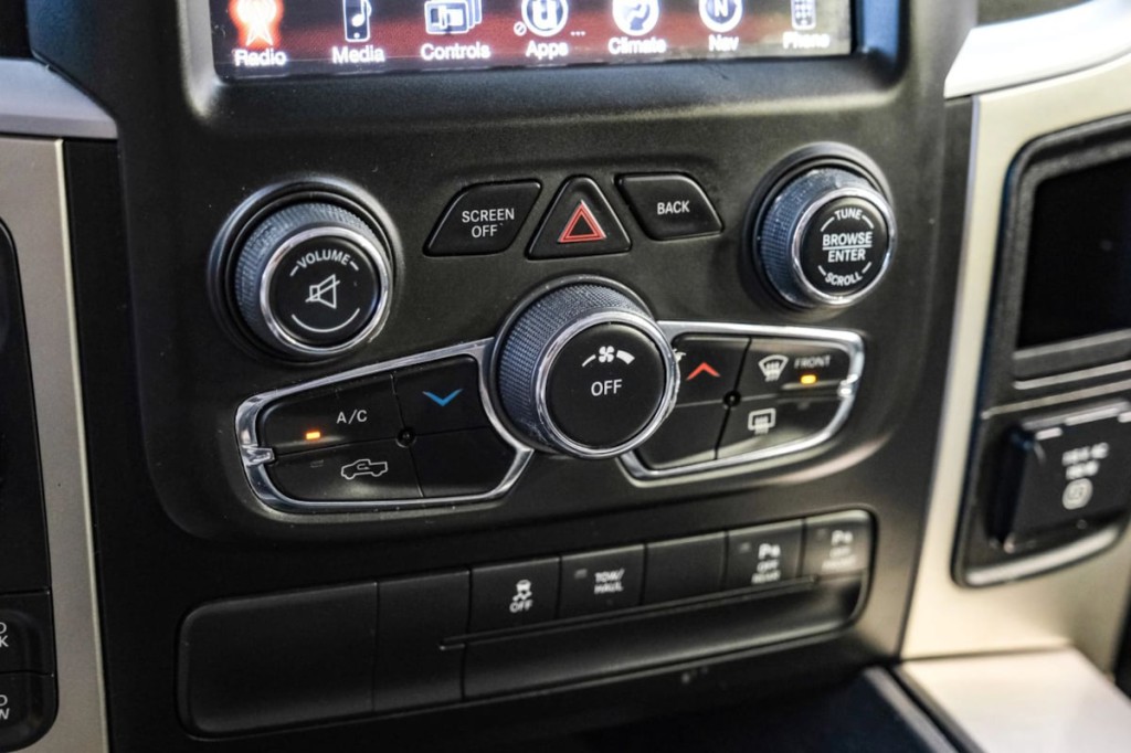 2015 RAM 1500 Image 30