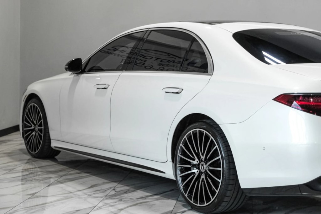 2022 Mercedes-Benz S-Class Image 14