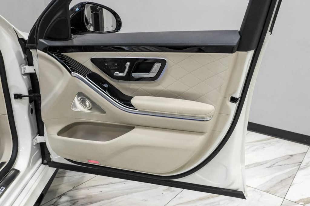 2022 Mercedes-Benz S-Class Image 40