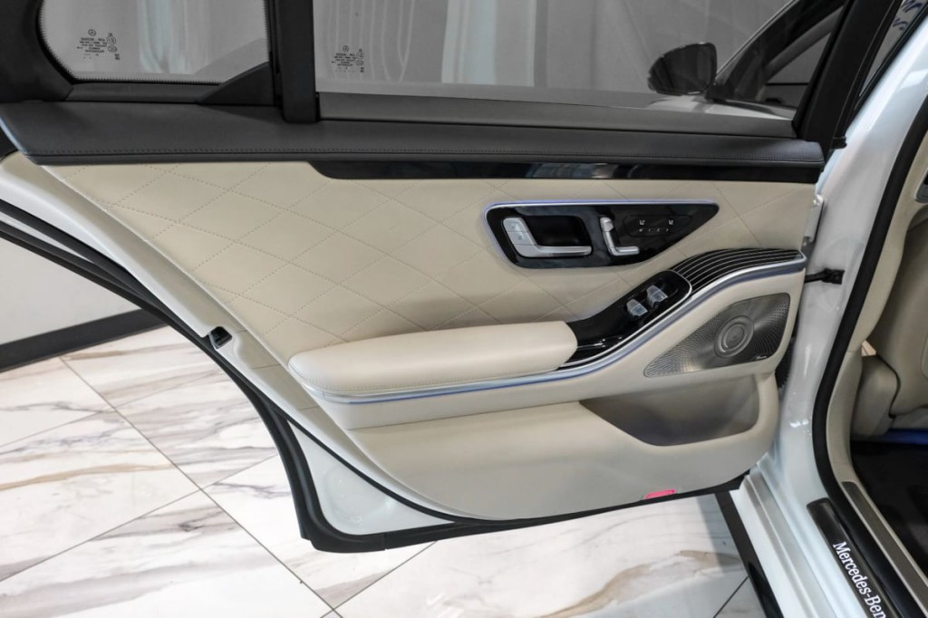 2022 Mercedes-Benz S-Class Image 41