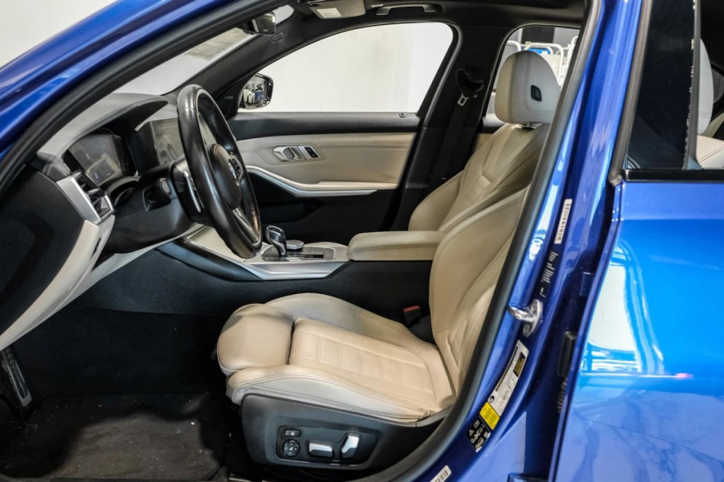 2020 BMW 3 Series Image 6