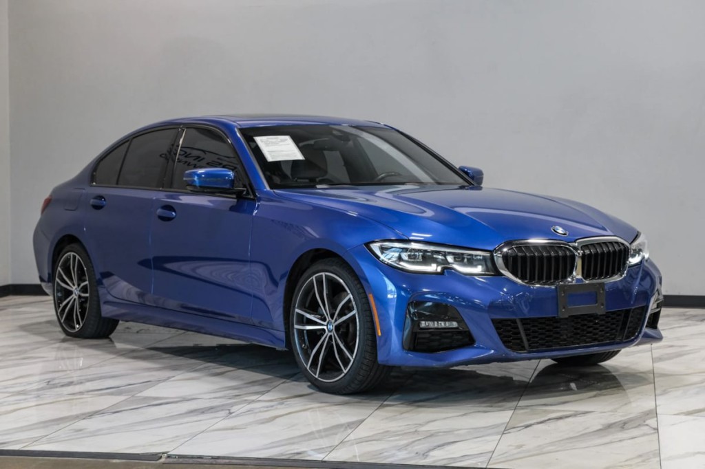 2020 BMW 3 Series Image 11