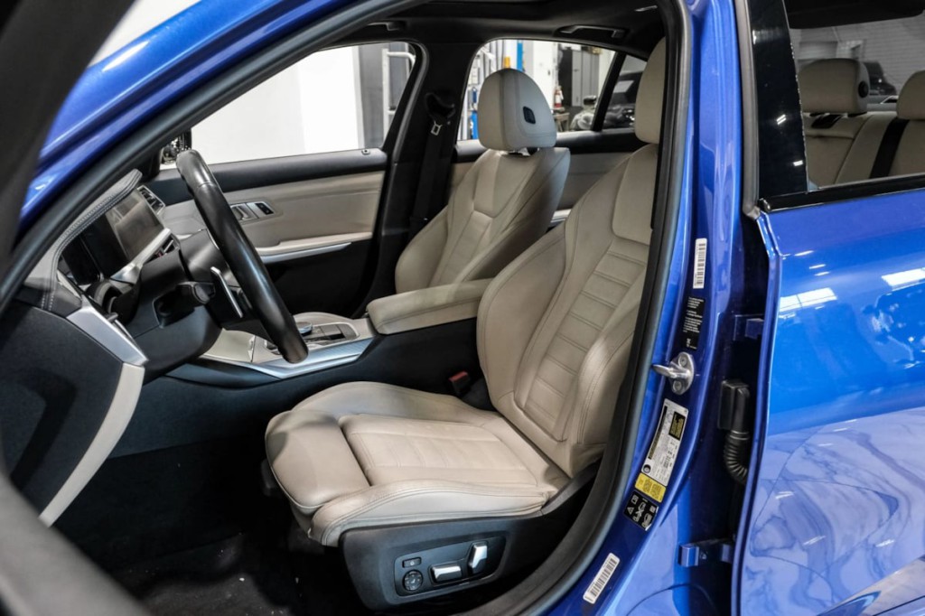 2020 BMW 3 Series Image 29