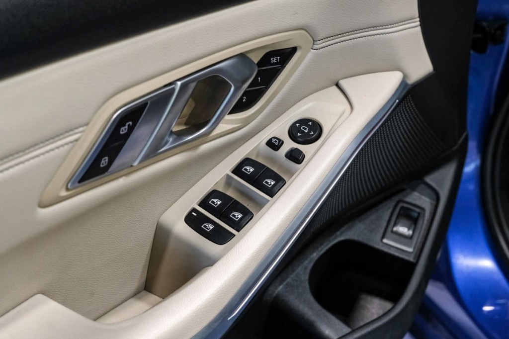 2020 BMW 3 Series Image 39