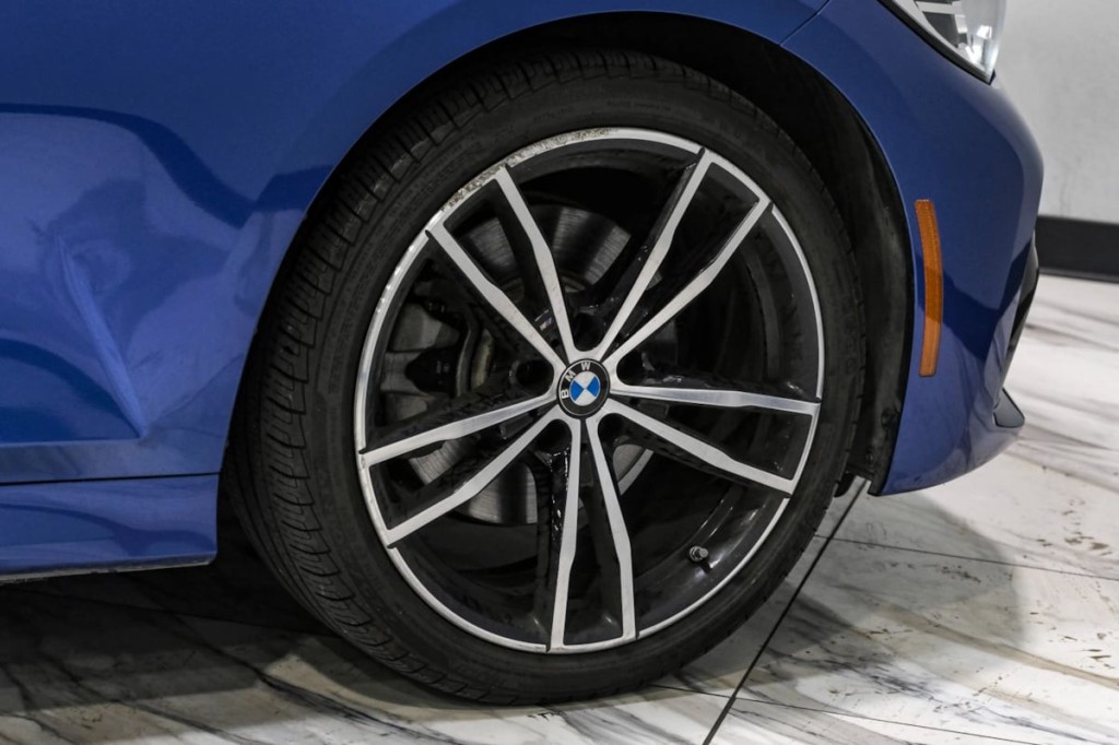 2020 BMW 3 Series Image 46