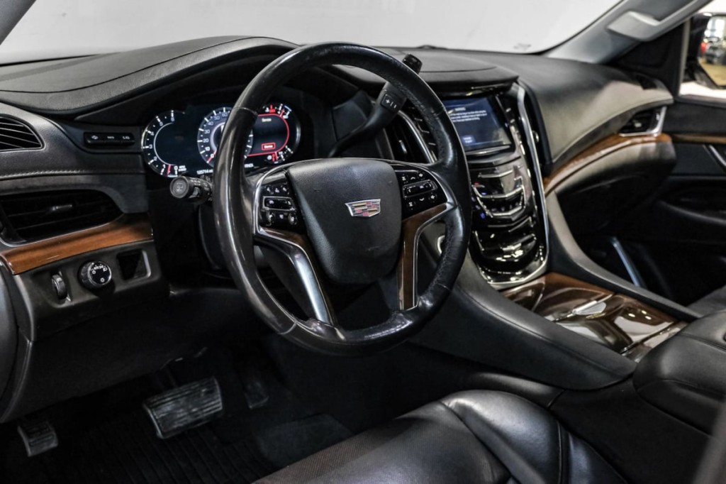 2020 Cadillac Escalade Image 5