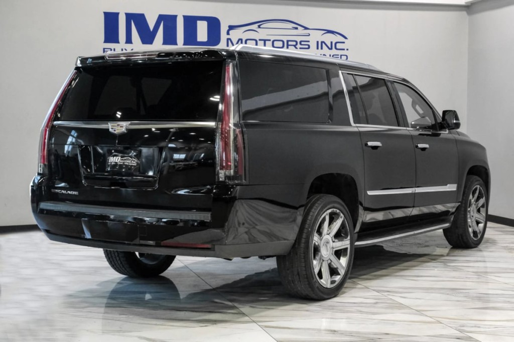 2020 Cadillac Escalade Image 12